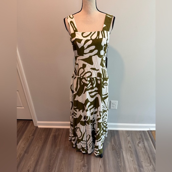 Vince Camuto Playful Paisley Olive Maxi Dress Smocked NWT Women’s size Small - Picture 1 of 15